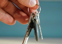 Ақтөбеде бөлім басшысы кезекте тұрмаған азаматтарға пәтер үлестірген