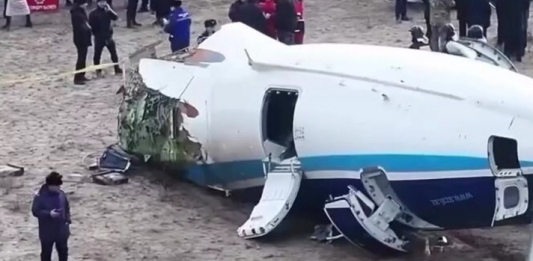 Ақтау маңындағы ұшақ апаты: Қазақстан тергеу есебін 2025 жылдың соңына дейін жариялайды