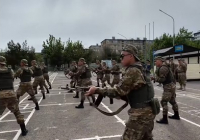 Шымкентте сарбаздар оқушыларға әскери қызметті таныстырды