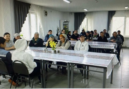 ​Шымкент: «Зерде Керамика» ЖШС-де жаңа Конституция жобасы түсіндірілді 