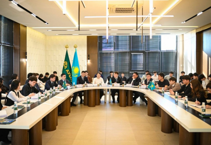 Жастар пікірталасы: Конституциялық реформа – елдің ұзақ мерзімді дамуының негізі