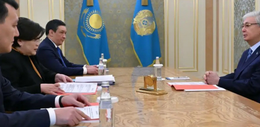 Тоқаев Ақордада Эльвира Әзімова мен Ерлан Қаринді қабылдады