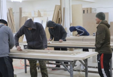 ТҮРКІСТАН: Сарыағаштық тұрғын жиһаз құрастыратын цех ашты