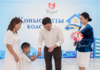 ​ЖАҢА ПӘТЕР – ЖАҢА МҮМКІНДІК: ШЫМКЕНТТЕ ОТБАСЫЛАРҒА ПӘТЕР КІЛТТЕРІ ТАБЫСТАЛДЫ