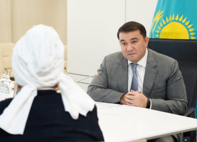 ТҮРКІСТАН: Нұралхан Көшеров азаматтардың өтініш-талаптарын тыңдады
