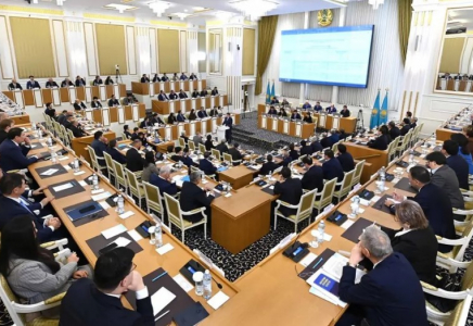 Құрылтайды қазақ тілін жетік білген адам ғана басқарады – конституциялық реформа