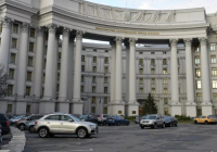 Украина СІМ басшысы Зеленскийдің Путинмен кездесуге дайын екенін мәлімдеді