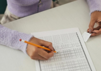 Қаңтардағы ҰБТ-ға 152 талапкер смартфон мен шпаргалка алып кірген