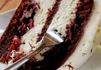 Торт үшін келіспей қалған блогер мен кондитердің дауына нүкте қойылды Торт үшін келіспей қалған блогер мен кондитердің дауына нүкте қойылды