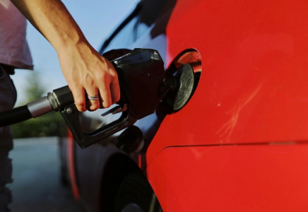 Қытайда бензин мен дизель отынының бөлшек бағасы қымбаттайды