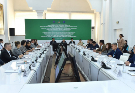 Экологиялық заңнаманы цифрлық жаңғырту: ҚазҰУ-да халықаралық ғылыми-тәжірибелік конференция өтті