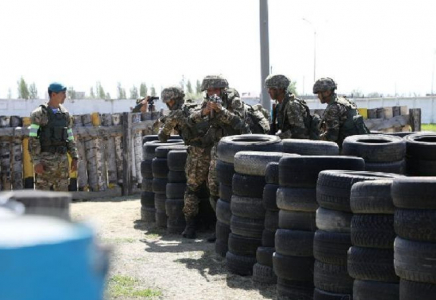 Қазақстандағы сарбаздар арасындағы суицидтің ықтимал себептері айтылды