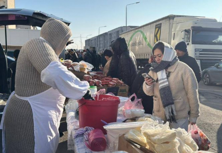 Түркістан қаласында азық-түлік жәрмеңкесі өтіп жатыр
