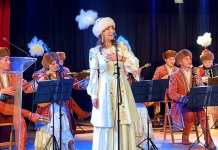 Түркістандық өнерпаздар Еуропа төрінде өнер көрсетті