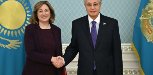 Мемлекет басшысы АҚШ елшісі Джули Стаффтты қабылдады