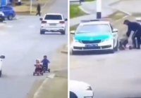 Атырау облысында үш жасар балалар көлік жолына шығып велосипед теппек болған