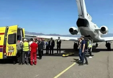 Абай облысында көлік қаққан тағы бір баланы санитарлық авиациямен Семейге жеткізді