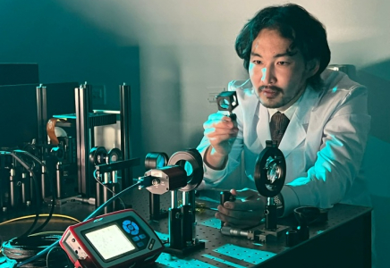 Ауылдан ӘЛЕМДІК ҒЫЛЫМҒА: Мұхит Құлмағанбетовтың КВАНТТЫҚ МЕДИЦИНАДАҒЫ ЖАҢАЛЫҒЫ