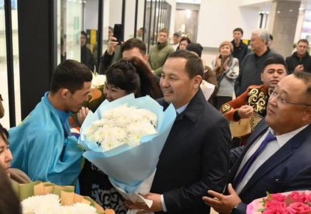 ​ШЫМКЕНТТІК СПОРТШЫЛАРДЫ ҚАРСЫ АЛУ РӘСІМІ ӨТТІ