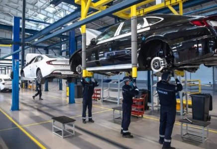 Оңтүстік Корея Қазақстанда көлік орындығы мен астық тасымалдайтын техника шығарады