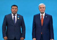 Түркістандық ұстаз «Ерен еңбегі үшін» медалімен марапатталды