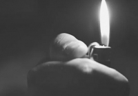 Жалақысын ала алмаған ер адам миллиард теңгенің тауарын өртеп жіберді