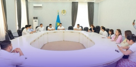 ШЫМКЕНТ: студенттер арасында Жаңа Конституция насихатталды