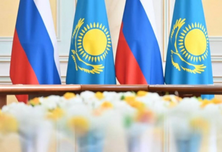 Қазақстан елшілігі ресейліктерді Ресей күнімен құттықтады