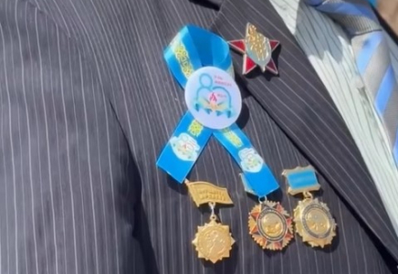 ​ЖАСТАРҒА ҮЛГІ, ҰРПАҚҚА АМАНАТ: Шымкентте «АРДАГЕР ӨСИЕТІ» эстафетасы жалғасын тапты