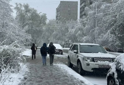 Ресей астанасына қар жауып, күн күрт суытты