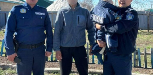 Тарбағатайда далада жалғыз қалған 2 жасар бала құтқарылды