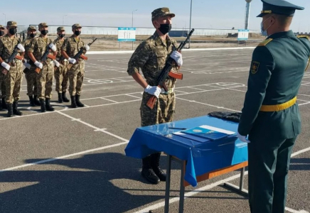 Сарбаздардың денсаулығы мен қауіпсіздігіне армия басшылығы жауапты – Тоқаев