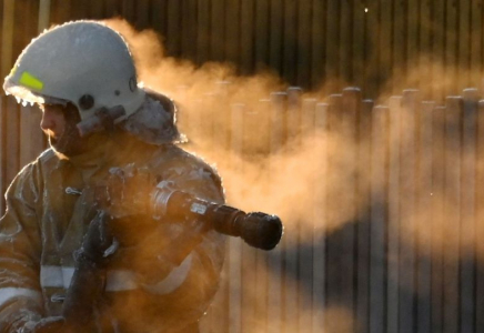 Алматыда ірі өртті сөндіру үшін авиация күші тартылды  