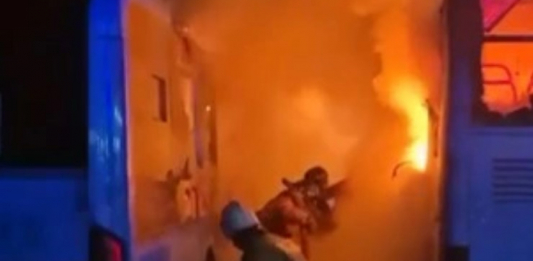 ​Шахтинск автопарк аумағында автобус өртенді