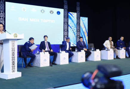 «ЗАҢ МЕН ТӘРТІП»: Сайрамда жастармен кездесу өтті