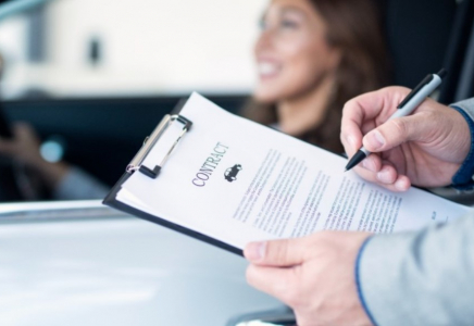 ​Шетелдік нөмірлі көлік: Қазақстанда сақтандыруды рәсімдеуге бола ма