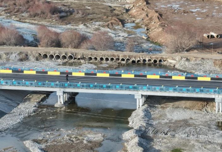 ТҮРКІСТАН: Сайрамда екі ауылды жалғайтын көпір пайдалануға берілді