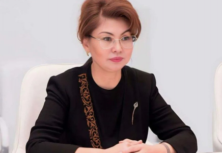 «Заң алдында бәрі тең»: мәдениет және ақпарат министрі БАҚ өкілдері мен блогерлерге үндеу жасады