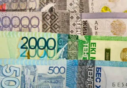 Жетісуда кәсіпкерден қорқытып ақша алған адамдар сотталды