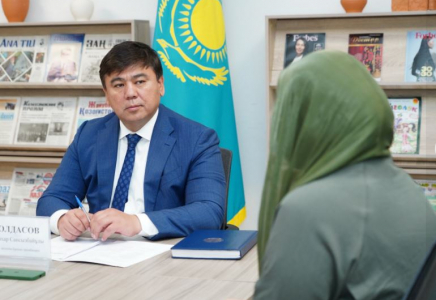 ТҮРКІСТАН: Әкім орынбасары тұрғындардың өтініштерін тыңдады