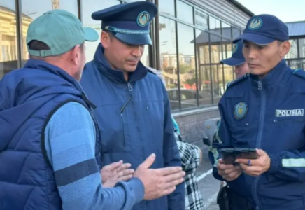 Такси жүргізушісіне жасалған шағым оны Қазақстаннан шығарумен аяқталды