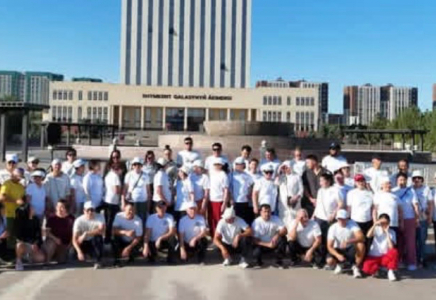 ​ШЫМКЕНТТЕ 200-ГЕ ЖУЫҚ ТҰРҒЫН «БЕЛСЕНДІ КҮН» АКЦИЯСЫНА ҚАТЫСТЫ