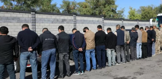 Қырғызстанда жиналыс кезінде бірден 24 шенеунік тұтқындалды