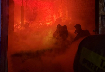 ​Ақтөбеде «Рамазан» құс фабрикасының қоймасы өртенді (видео)