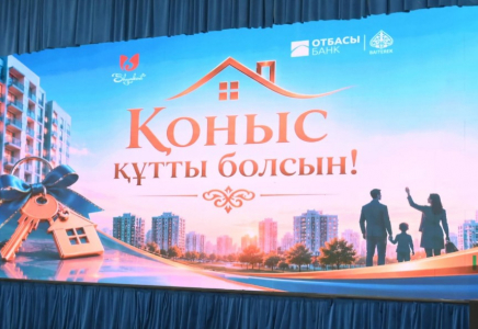 ​ШЫМКЕНТТЕ ТАҒЫ 40 ОТБАСЫ ЖАҢА ПӘТЕРЛЕРДІҢ КІЛТІН АЛДЫ