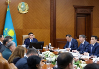 ШЫМКЕНТ: аппарат отырысында қаладағы өзекті мәселелер мен алдағы қысқы маусым шаралары қаралды