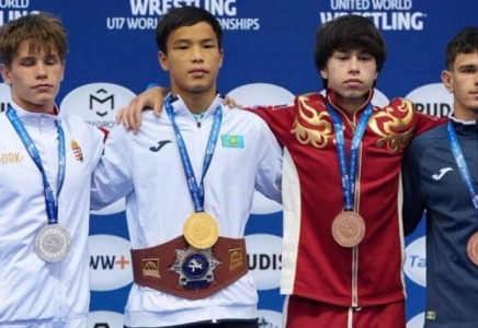Қазақстандық балуандар әлем чемпионатында екі алтын медаль жеңіп алды