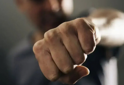 Өскеменде ата-аналар мен спортшылар арасында жаппай төбелес болды Өскеменде ата-аналар мен спортшылар арасында жаппай төбелес болды