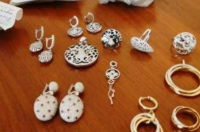 Алаяқтарға алданған: Таразда әйел өзін скотчпен байлап, полицияға өтірік шағымданған