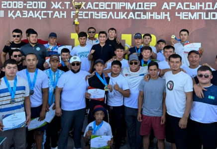 Түркістандық спортшылар аударыспақтан бас жүлде иеленді